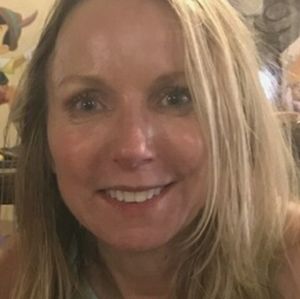 Meet your Posher, Pam